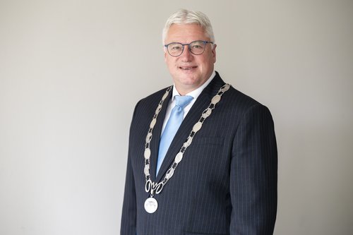 Burgemeester Zwiers Burgemeester Zwiers