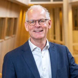 Pasfoto van wethouder Peter Smit